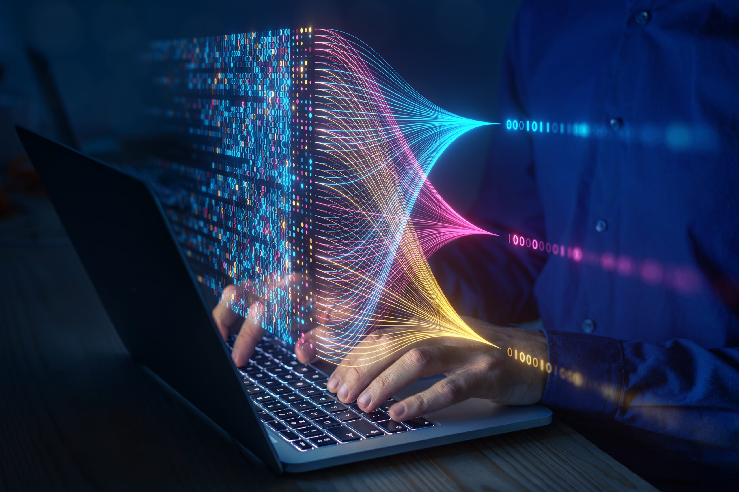 Computador com holograma de algoritmos e dados sendo processados por inteligência artificial
